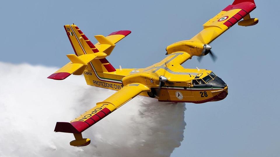 Photo by Maarten Visser · CC BY-SA 2.0 · Wikimedia Commons. The Canadair CL-415 and the De Havilland Canadair DHC-515 are a series of amphibious aircraft built originally by Canadair and subsequently by Bombardier and De Havilland Canada. The CL-415 is based on the Canadair CL-215 and is designed specifically for aerial firefighting, although it can perform various other roles, such as search and rescue and utility transport.